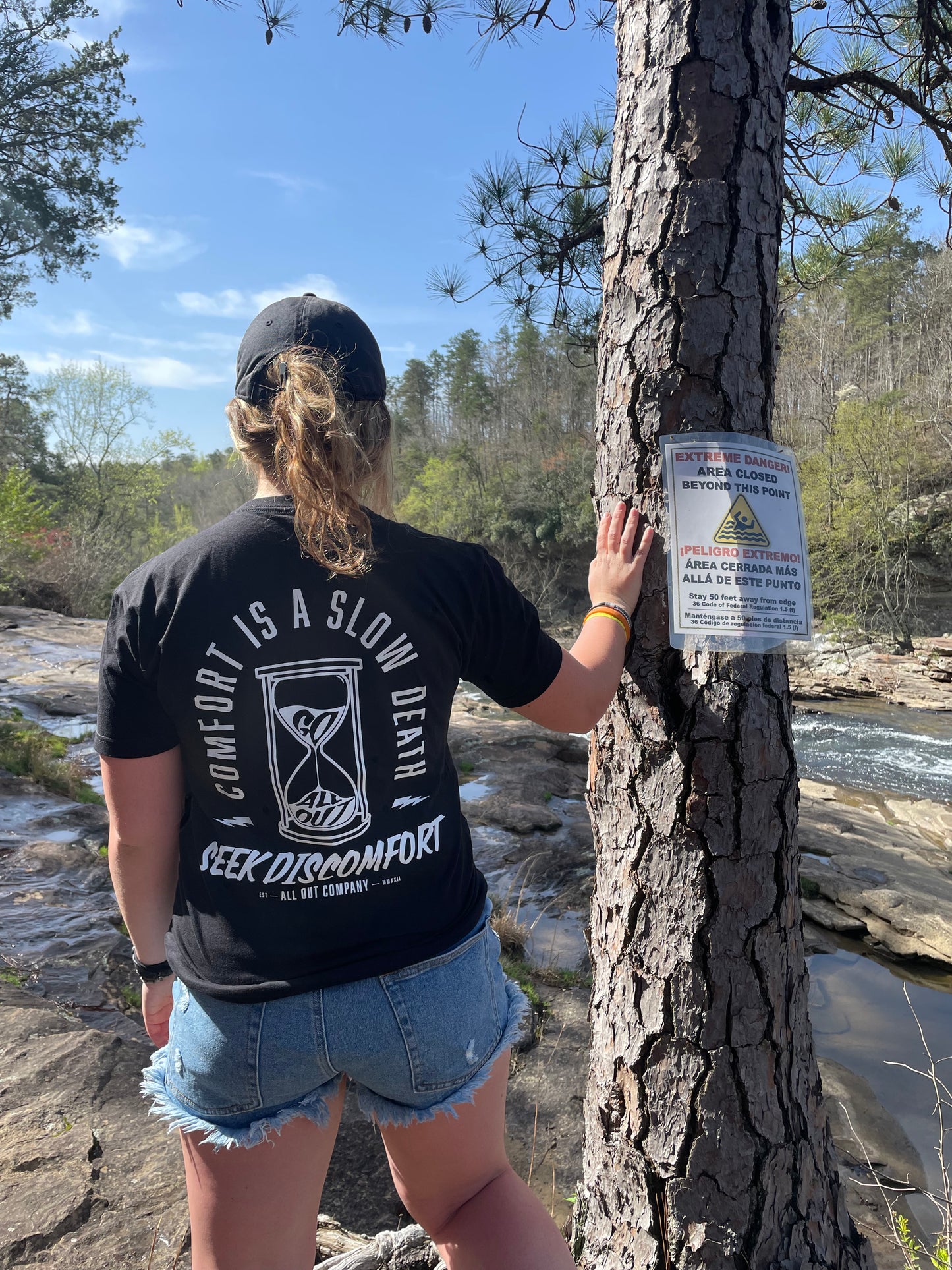 Seek Discomfort Short Sleeve